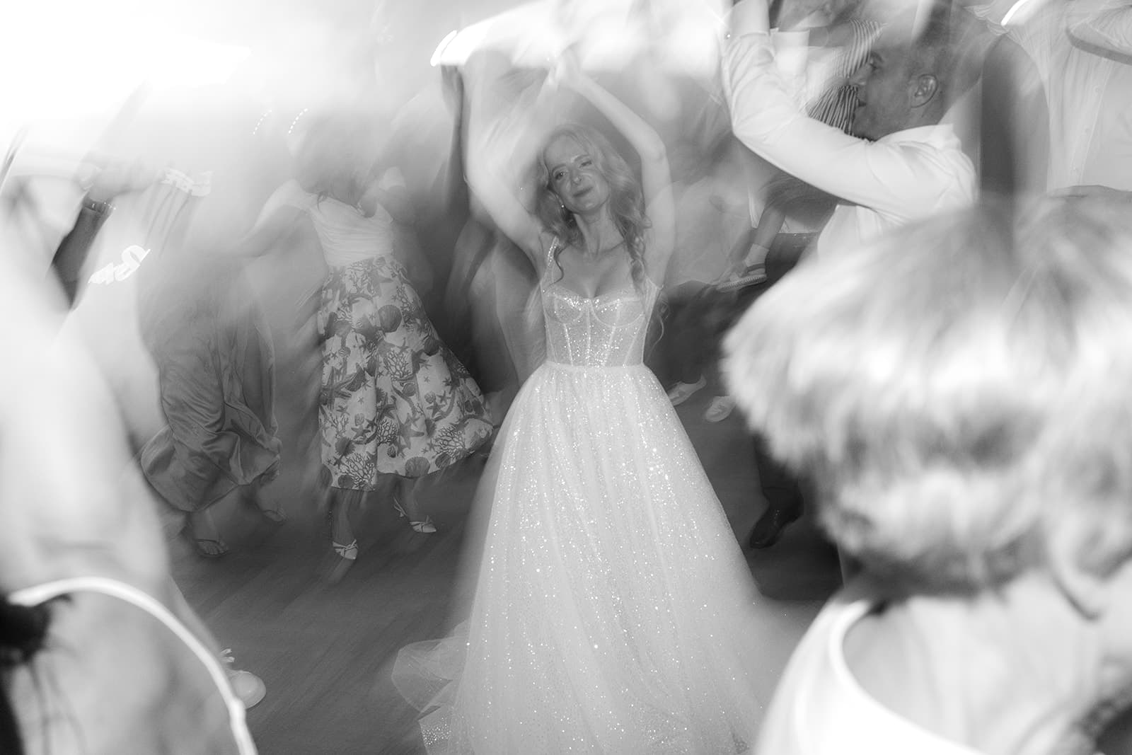 Brider dancing to Chris music
